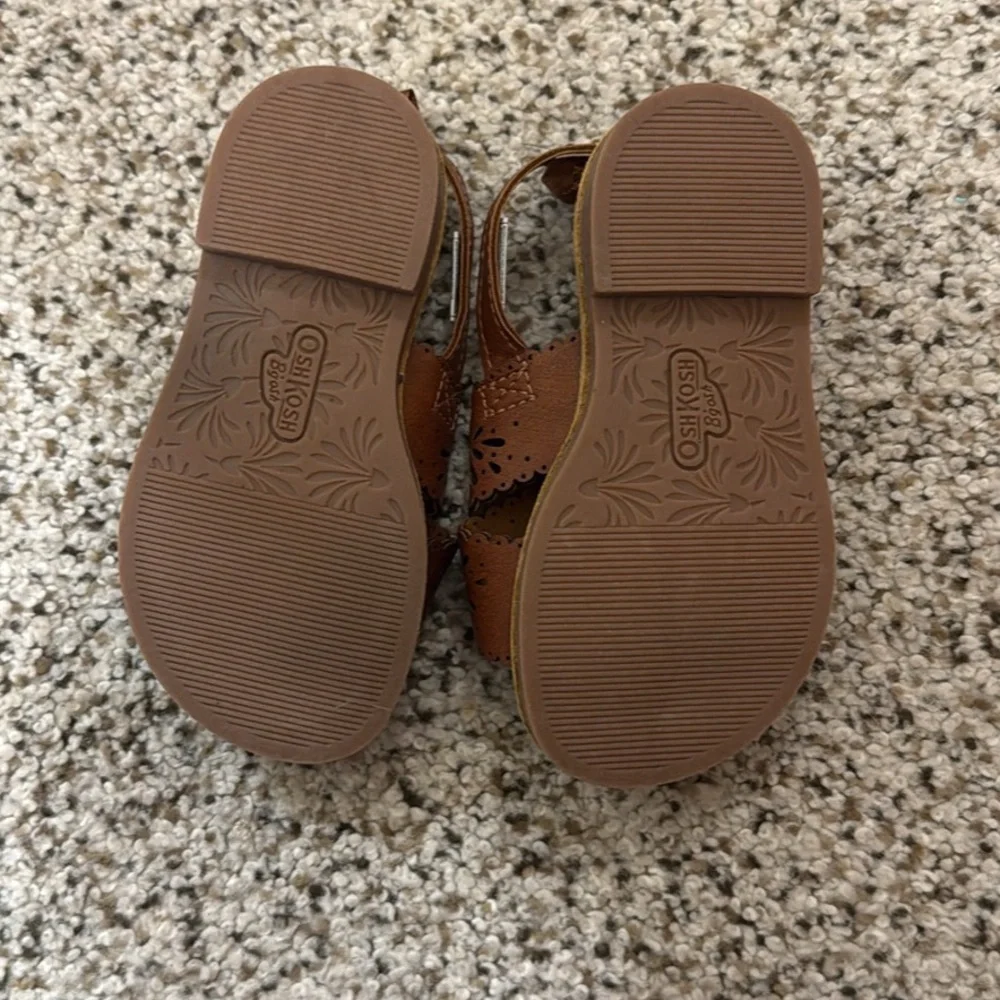 OshKosh B’gosh Brown Floral – NWOT Toddler Size 7 Medium